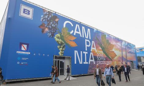 Successo della Regione Campania al Vinitaly 2026, presenti 170 aziende