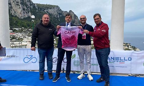 Capri scopre la salita: Gentile e Principe firmano la prima, Colbrelli osserva e d&agrave; misura