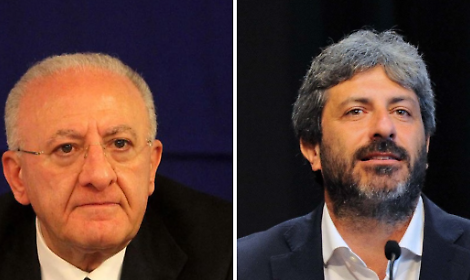 Fico scopiazza De Luca alla “Sagra della capra”