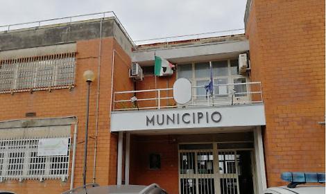 Non iscrive figlio all'anagrafe perch&eacute; il marito &egrave; in carcere