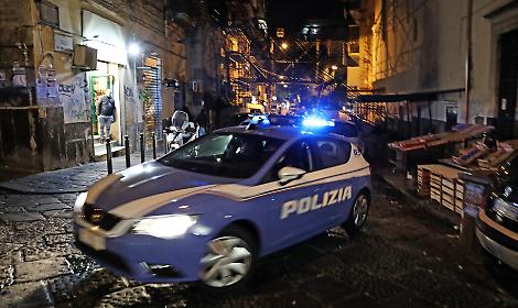 Rapine in supermercato e case con chiavi duplicate, 5 arresti