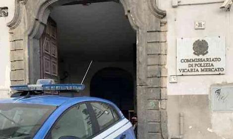 Spara per difendere collega accoltellato: poliziotto indagato per omicidio colposo 