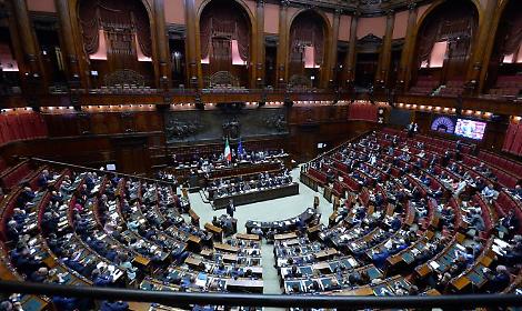 Autorit&agrave; e libert&agrave;: &ldquo;democrazia decidente&rdquo;