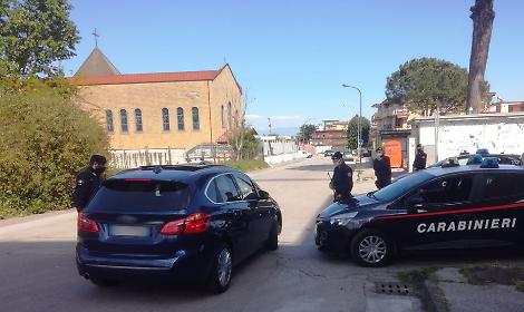 Rissa violenta al bar: 3 in manette, 2 denunciati