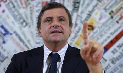 Calenda: «Le Regioni andrebbero abolite, sono centri di potere e clientela»