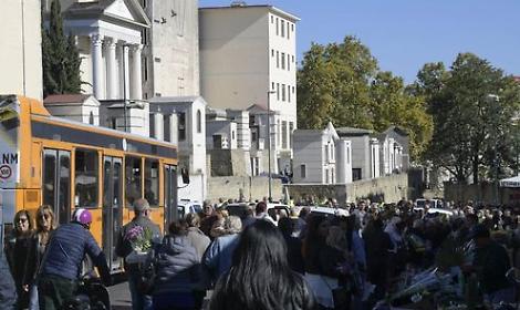 Defunti, task force fino a lunedì