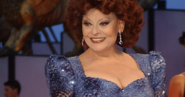 Angela Luce Dies: Naples Loses its Queen of Song & Stage