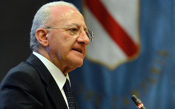 Sanit&agrave;, De Luca: &laquo;Fuori da piano rientro ora per discriminazione politica&raquo;