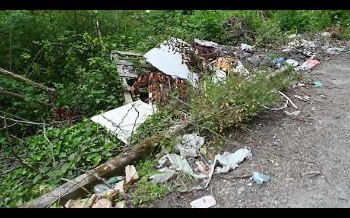 Lo scandalo della discarica abusiva nella Conca di Agnano