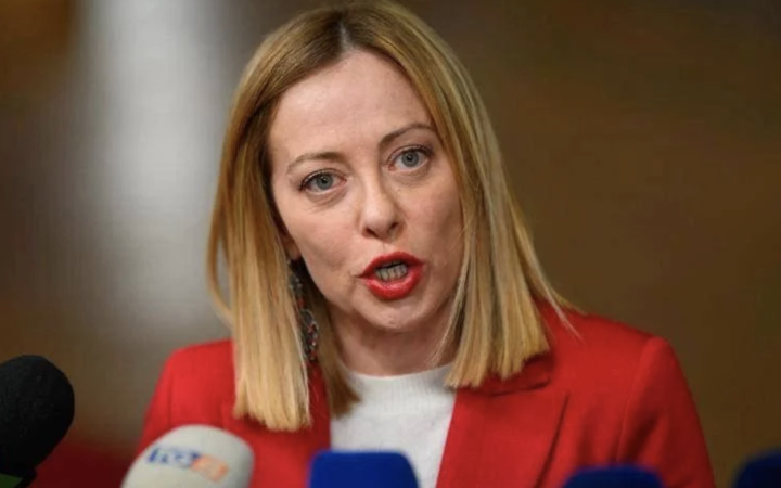 Meloni: «Ci accusavano di voler spaccare l'Italia, ma al Sud mai così tanti occupati dal 2004»