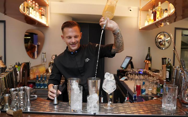 Bartender da 1 milione di follower apre ai baretti di Chiaia: arriva Bodega Rda