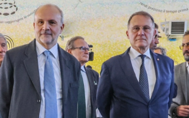 Cirielli lancia il guanto di sfida a Fico