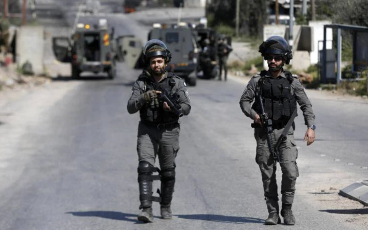 Tre attivisti italiani feriti da coloni in Cisgiordania. Netanyahu chiede la grazia a Herzog