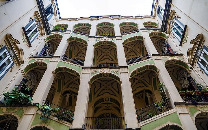 Come preparare un trasloco in un palazzo storico di Napoli