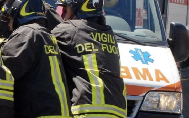 Cento persone evacuate a scuola: sospetta sostanza urticante