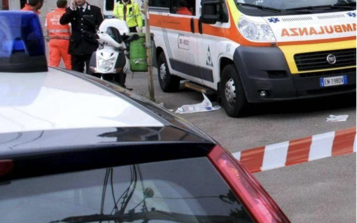 Si attorcigliano i paracadute durante il lancio: 2 morti