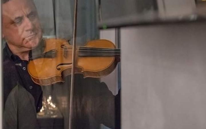 Jazz a tutto swing con il violino di Amleto Livia