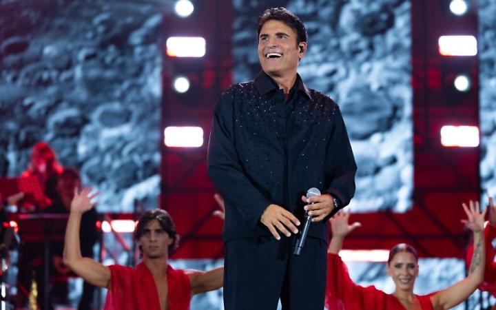 &ldquo;Stasera... che Sera!&rdquo;, Sal Da Vinci sbanca su Canale 5