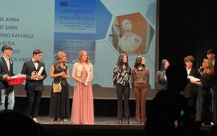 Centosessant&rsquo;anni di futuro: il Liceo Pizzi racconta l&rsquo;Italia che educa e sogna