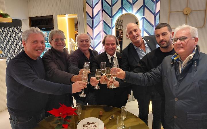 Le Centenarie, gli auguri di Natale e il futuro con la guida di Gennaro Luciano