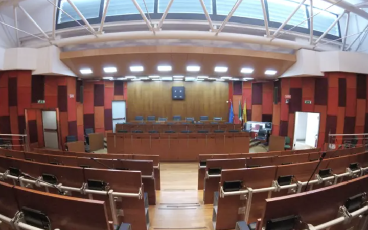 Terremoto a Palazzo San Giacomo, maggioranza spaccata sulle Municipalit&agrave;