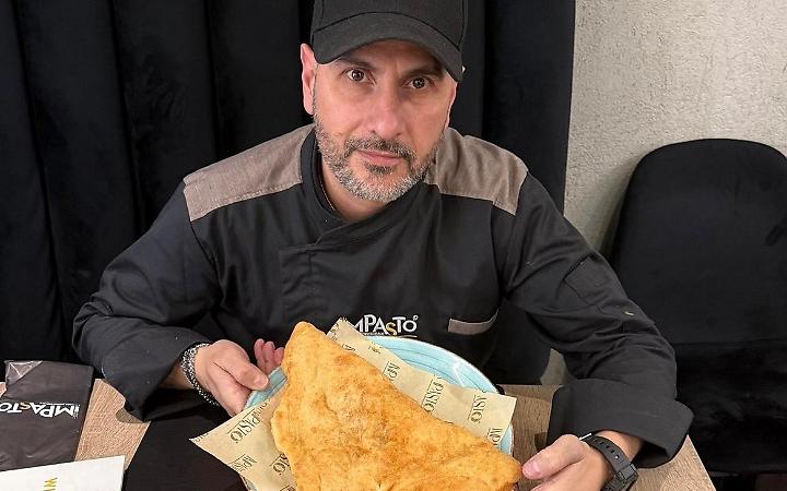 La pizza fritta da impasto tra memoria e identit&agrave;