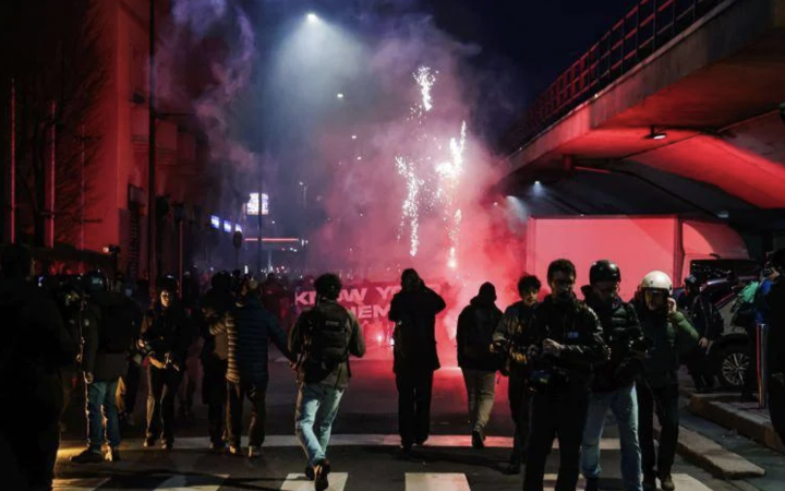 Scontri a corteo Milano contro Olimpiadi, Meloni: &laquo;Nemici dell'Italia e degli italiani&raquo;