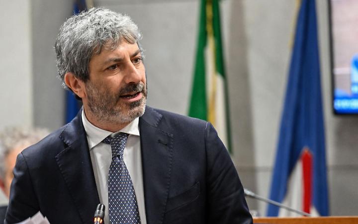 Regione, Fico serra le fila per il bilancio