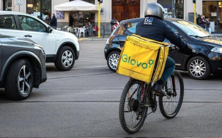 Rider in piazza: vogliamo il contratto