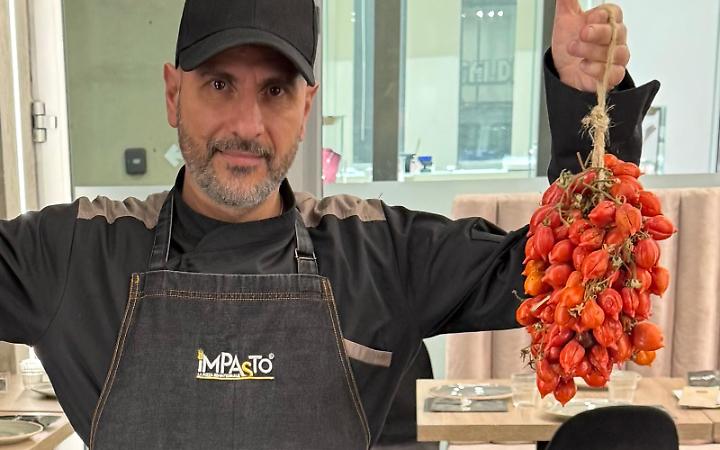 Impasto, con Cozzolino la pizza ritrova il senso della tradizione