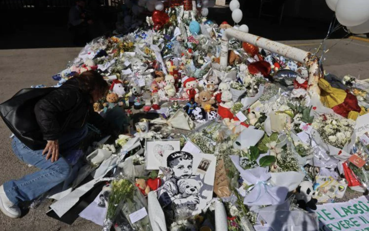 Al Monaldi messa in contemporanea con i funerali del piccolo Domenico