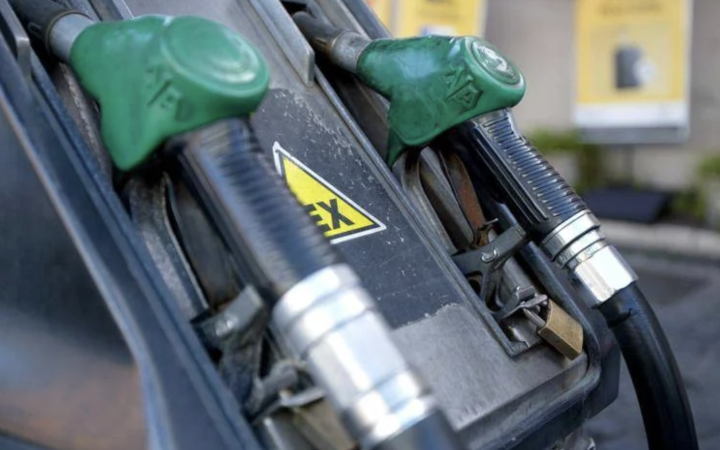 Carburanti, l'ondata di rincari continua: schizzano i prezzi per benzina e gasolio