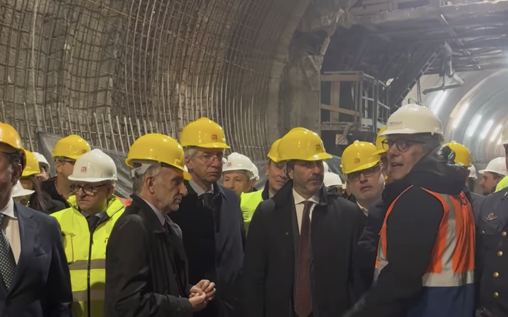 Abbattuto il diaframma della stazione Eav Di Vittorio, Capodichino &egrave; pi&ugrave; vicino