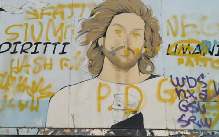 Vandalizzati murale e targa dedicati a Mario Paciolla