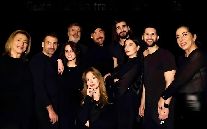 Quando il teatro incontra l&rsquo;anima: al Sancarluccio &ldquo;&hellip;e arriva Lei!&rdquo;