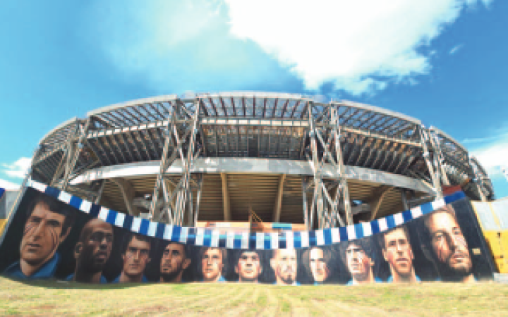 Ecco il murale di Jorit, la formazione scelta dai tifosi