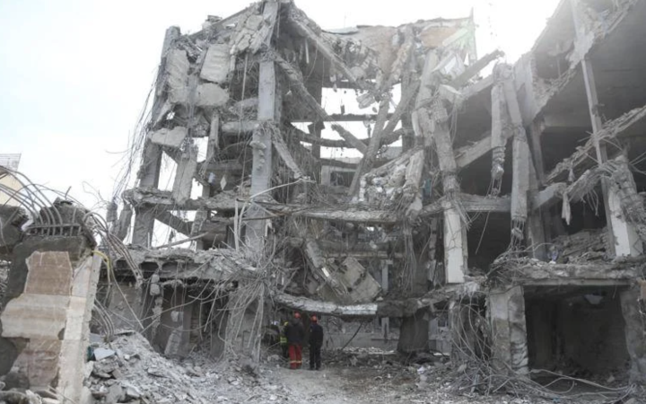 Iran risponde a ultimatum di Trump: &laquo;Attaccheremo siti energetici Usa se colpiscono i nostri&raquo;. Teheran pone 6 condizioni per fine guerra