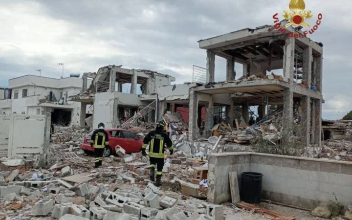 Esplosione a Piana del Sole: coinvolte almeno 3 palazzine, 2 feriti gravi