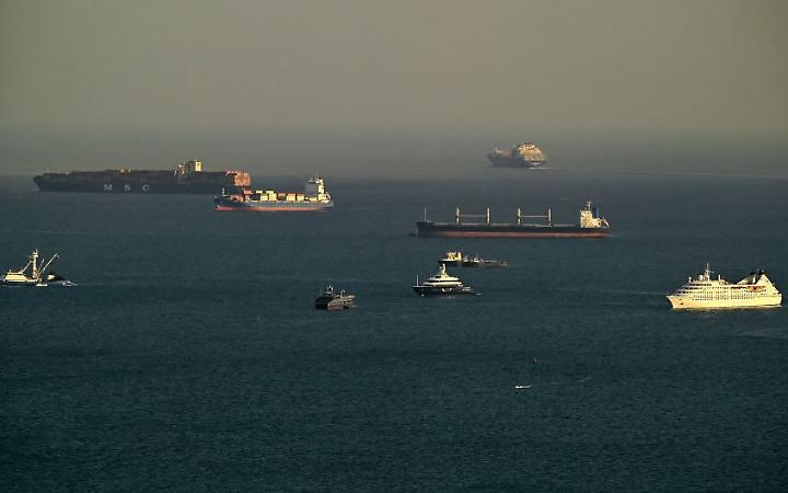 Stretto di Hormuz aperto a navi non &ldquo;ostili&rdquo;