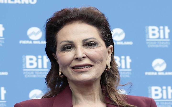 La Meloni chiede alla Santanch&egrave; di dimettersi