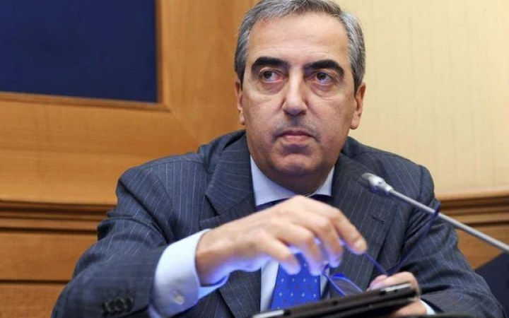 Gasparri si dimette da capogruppo al Senato