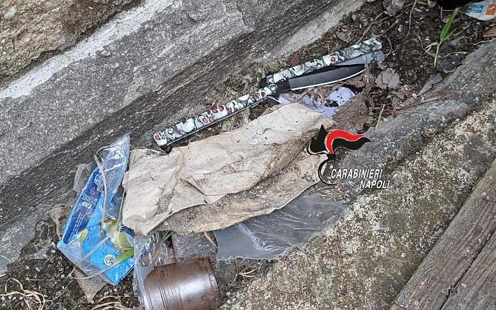 Napoli, 14enne accoltellato nei bagni di scuola: denunciati due minorenni