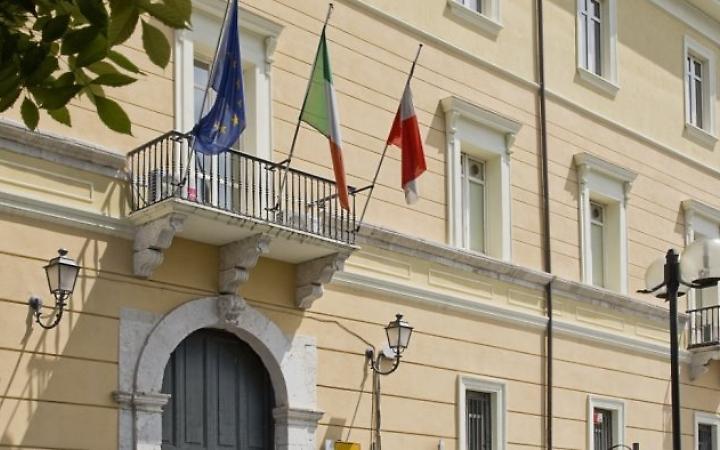 Mazzetta da 4mila euro: arresto in flagranza per dirigente comunale