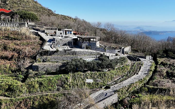 Abusiivismo edilizio scoperto con il drone