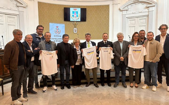 Domenica la &ldquo;Traversata delle Sirene&rdquo;