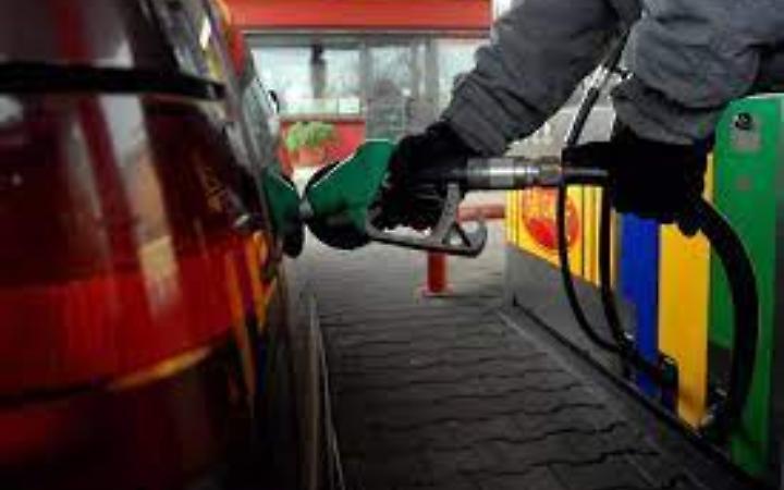 Vendeva carburante &ldquo;allungato&rdquo;, benzinaio denunciato