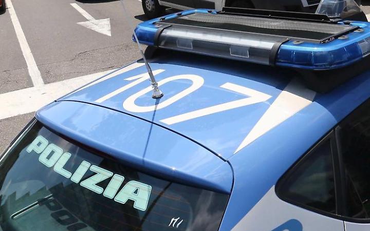 Propaganda antisemita online, un 16enne finisce in comunità