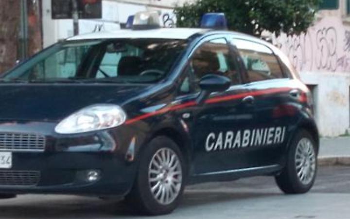 Non pagano il conto in pizzeria, ma lei &egrave; ricercata e finisce in carcere