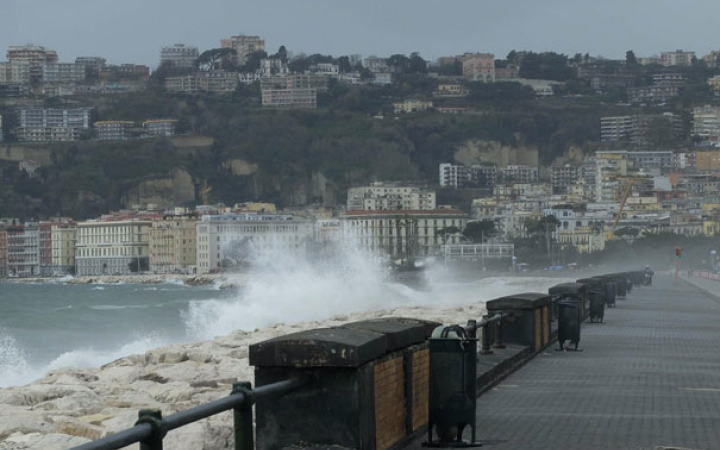 Maltempo in Campania, allerta arancione per temporali intensi e vento forte