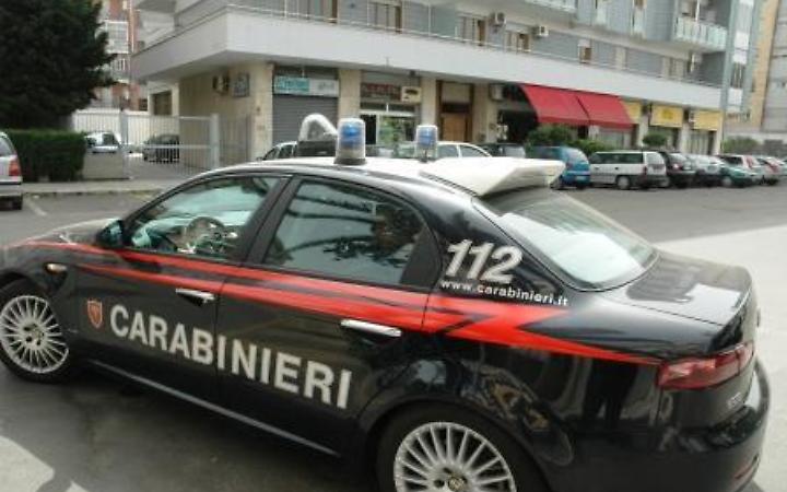 Cadavere rinvenuto in casa, arrestato un uomo per omicidio